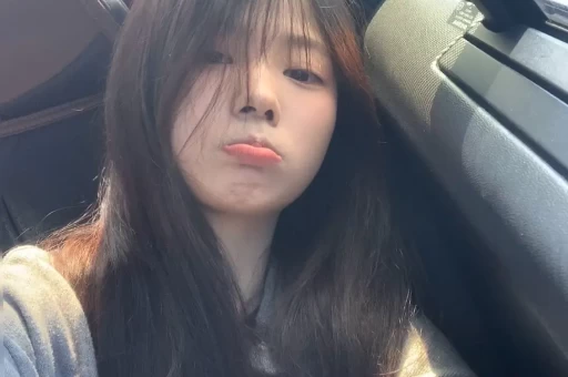 王思聪前女友黄一鸣爆猛料：现任懒懒也在同一家医美机构人设崩塌背后隐藏的经济账！
